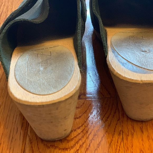 Nina Z clogs - Brooklyn based clog maker - Picture 4 of 4